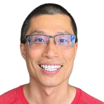 Bruno, presence coach and Vibe Samurai, smiling headshot